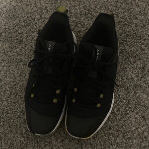 Under Armour Black and Yellow Athletic Shoes